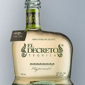 El Decreto Tequila Reposado