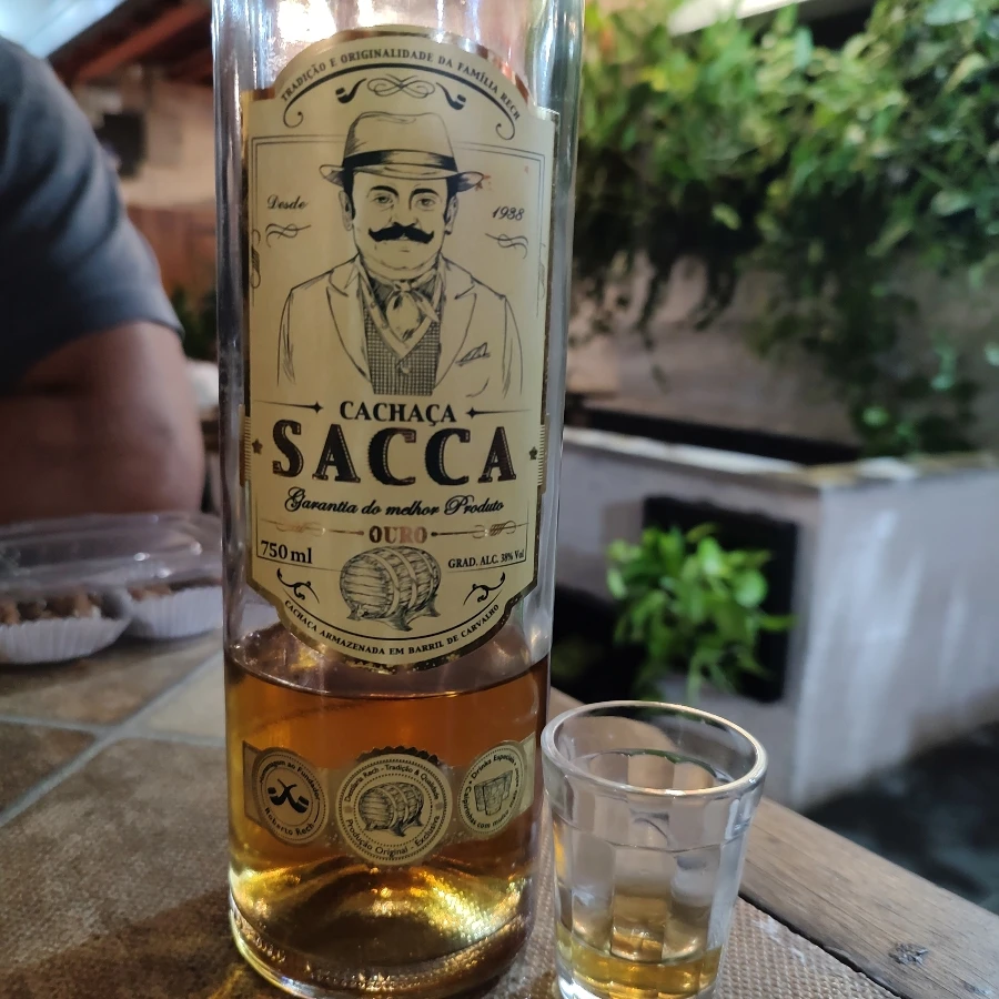 CACHAÇA SACCA OURO
