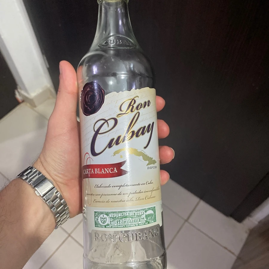 Ron Cubay Carta Blanca