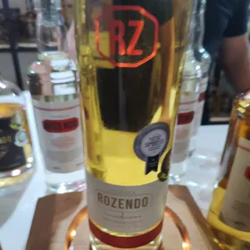 CACHAÇA ROZENDO 3 MADEIRAS GARRAFA ESPECIAL