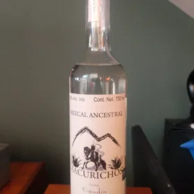 Macurichos joven espadin con cacao