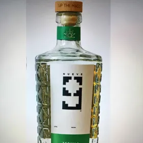 Nueve 9 Blanco