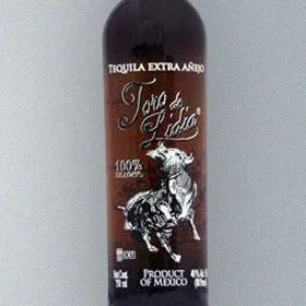 Toro de Lidia Tequila Extra Añejo