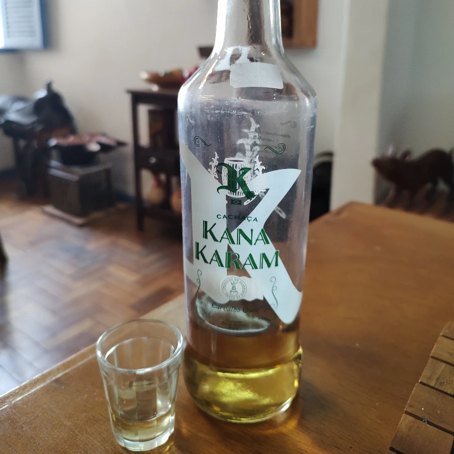 Cachaça Kana Karam Carvalho