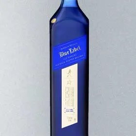 Johnnie Walker Blue Label Ice Chalet