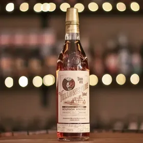 Yellowstone Select Bourbon Enthusiast Pick
