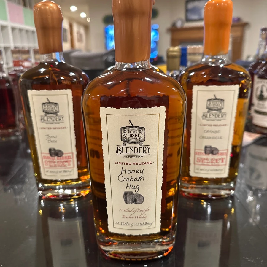 The Whiskey Blendery Limited Release A Blend of Straight Bourbon Whiskey "Honey Graham Hug"