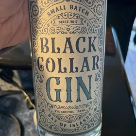 Black Collar Gin