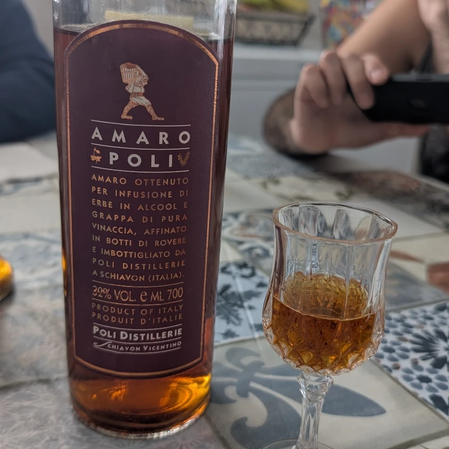 Amaro Poli