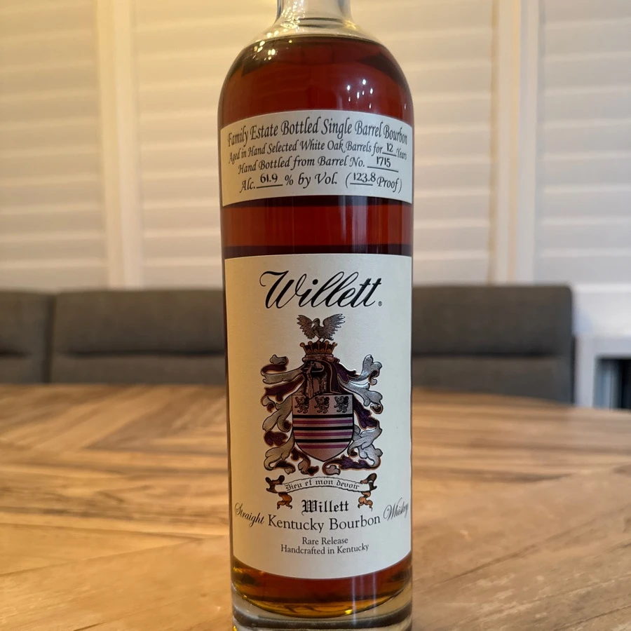 Willett Family Estate Single Barrel Kentucky Straight Bourbon 12 Year
(Piano Man)