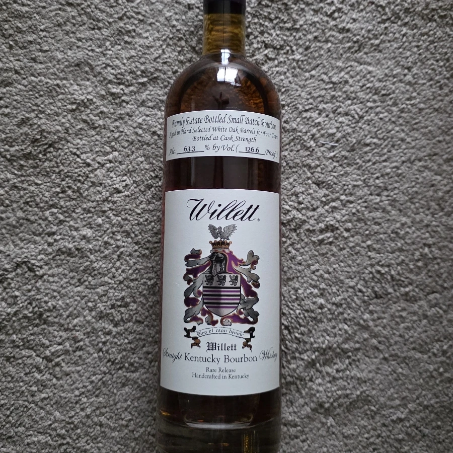 Willett Family Estate Small Batch Bourbon Cask Strength ~ Aged 4 Years