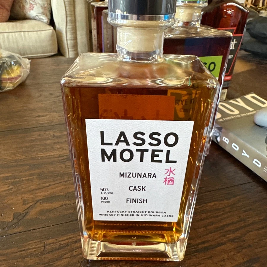 Lasso Motel Mizunara Cask Finish Kentucky Straight Bourbon Whiskey