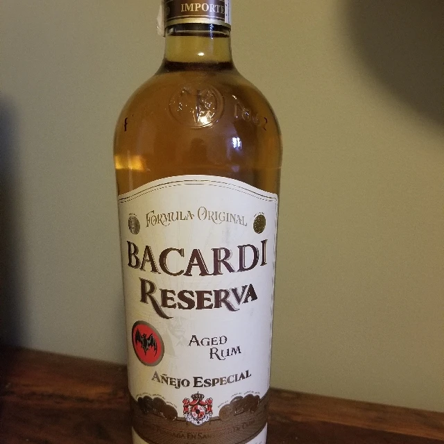 Bacardi Reserva Añejo Especial