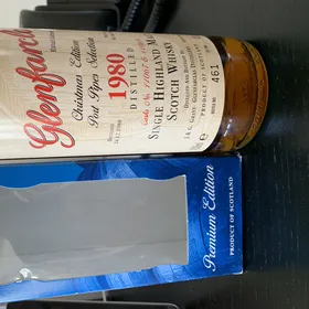 Glenfarclas 1980 27yr Port Pipe/Christmas Edition