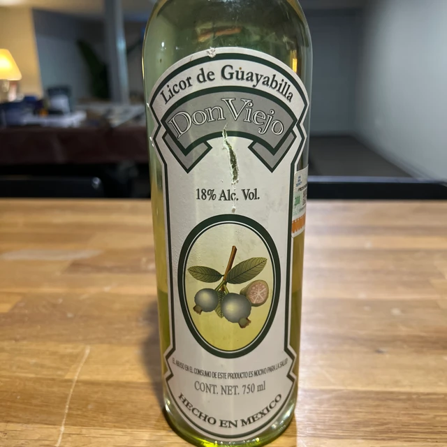 Don Viejo Licor de Guayabilla