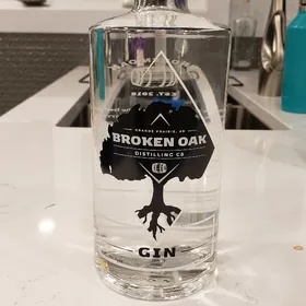 Broken Oak Gin