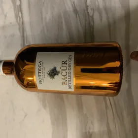 Bottega Bacûr Distilled