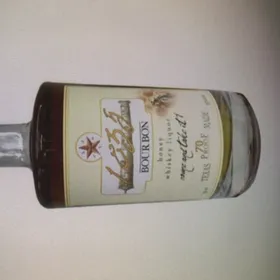 Lone Star 1835 honey whiskey