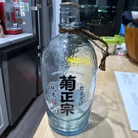 Kiku-Masamune Junmai Taru Sake