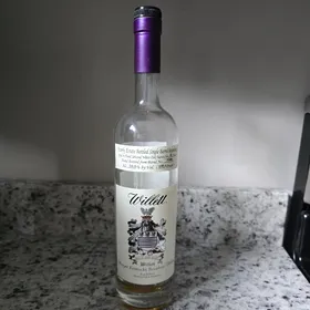 Willett Family Estate Bottled Single Barrel Bourbon 6 Year - Purple Top