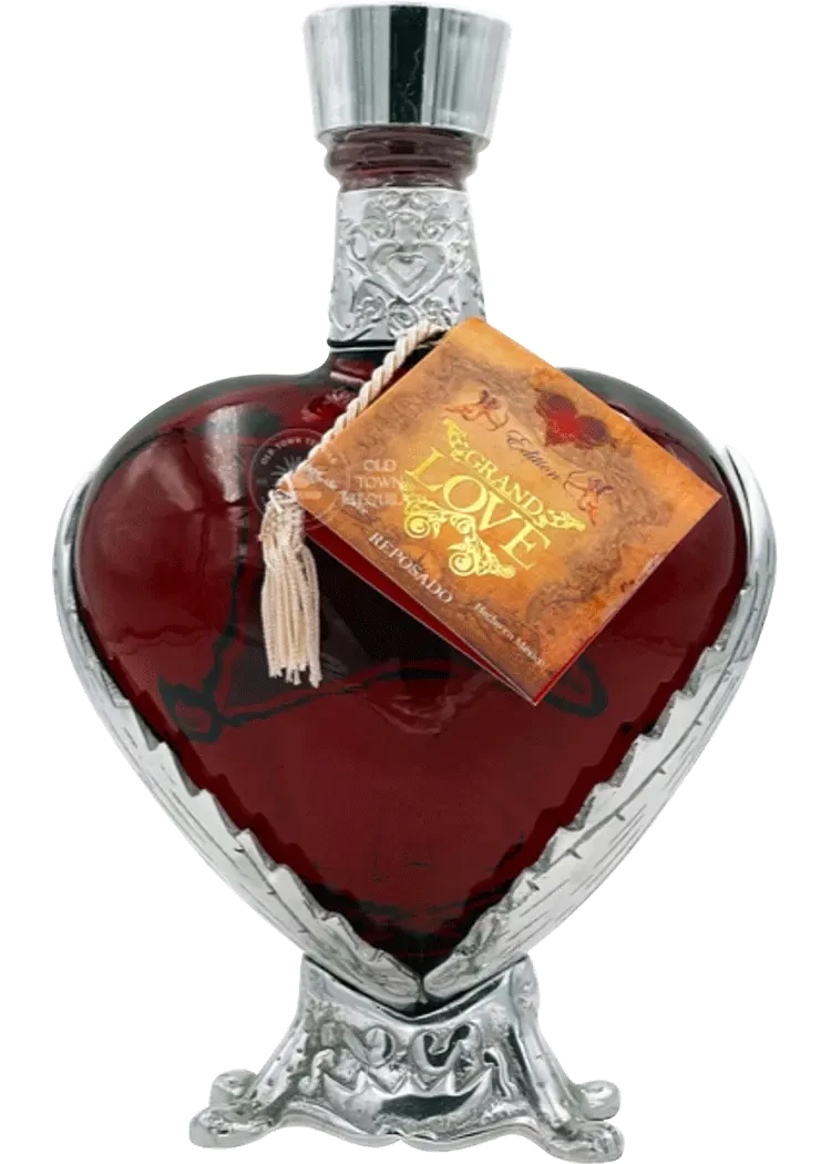 Grand Love Red Heart Reposado