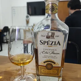 CACHAÇA SPEZIA EXTRA PREMIUM ENVELHECIDA EM CARVALHO