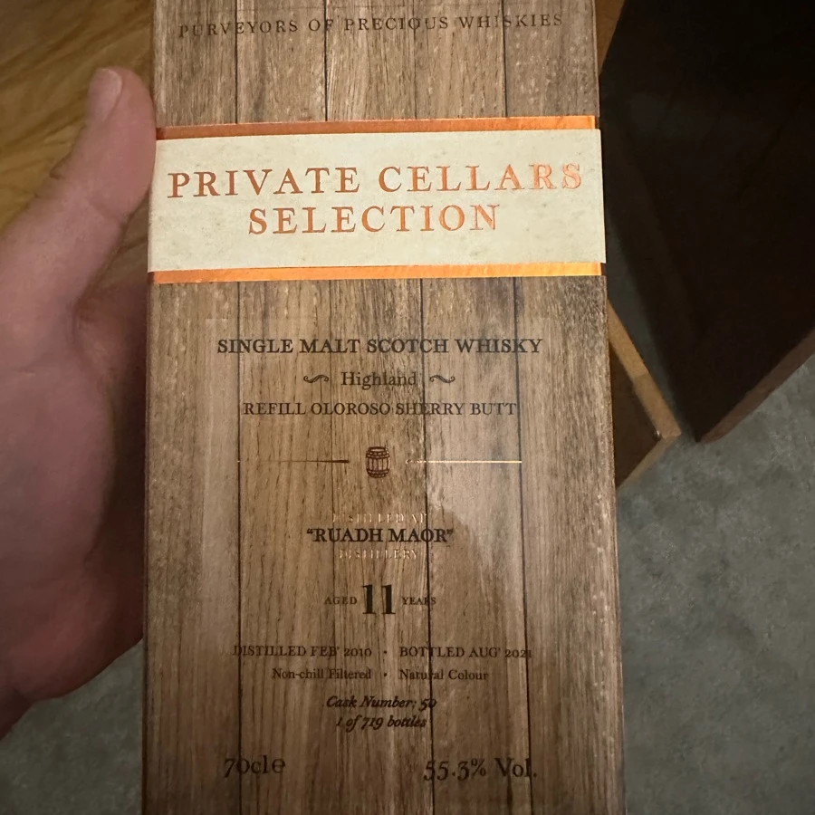 Ruadh Maor 11 Year Old 2010 (cask 50) - The Whisky Cellar