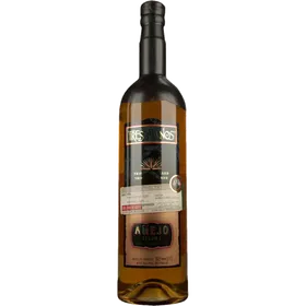 Tres Manos Anejo