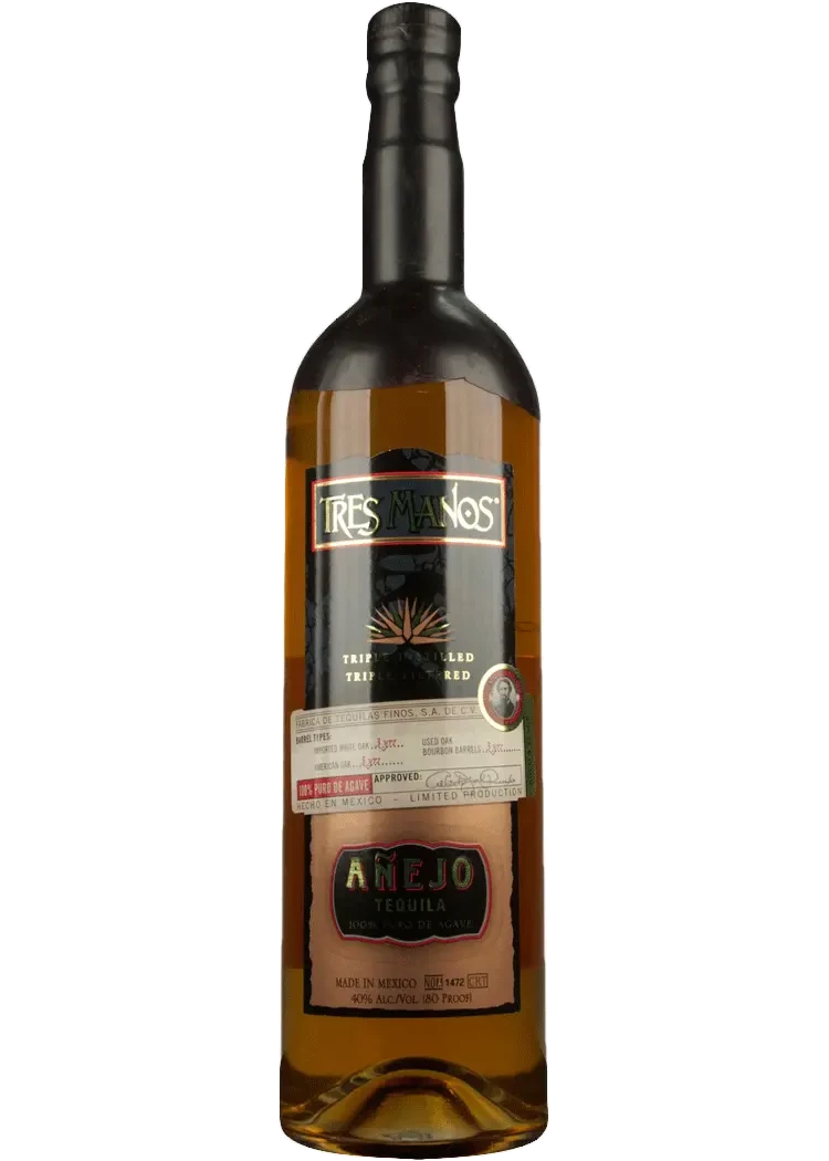 Tres Manos Anejo