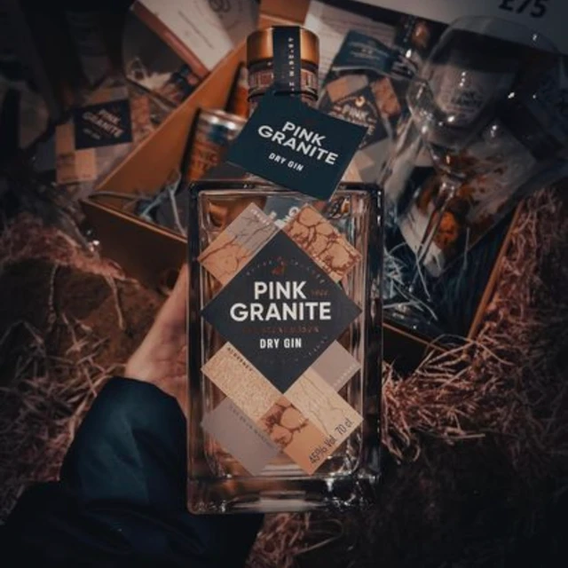 Pink Granite 'The Stonemason' London Dry Gin