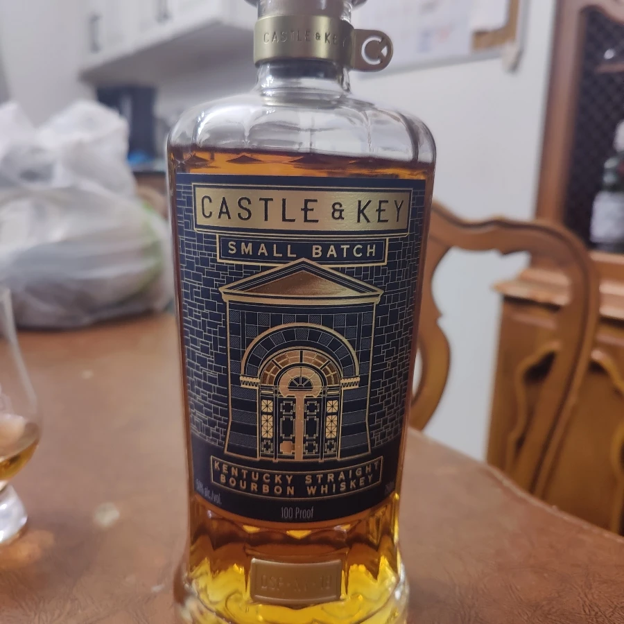 Castle & Key Small Batch Bourbon 2024 (Batch 1)
