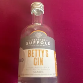 Betty's Gin