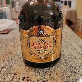 Ron Barcelo Emperador
