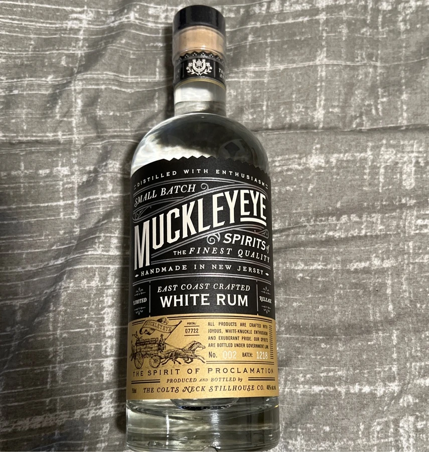 Muckleyeye White Rum