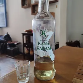 Cachaça Kana Karam Jequitibá