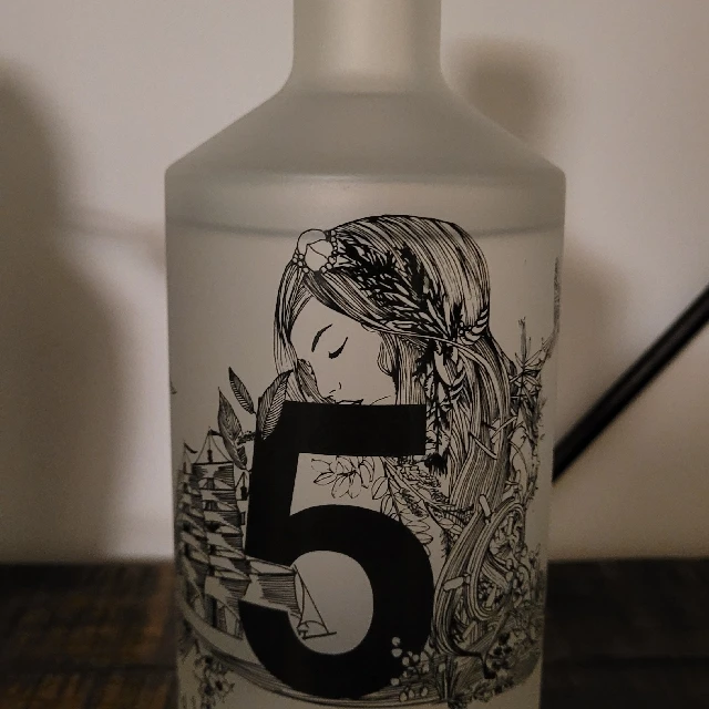 5 Continents Gin