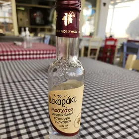 Tsipouro Dekaraki Dry