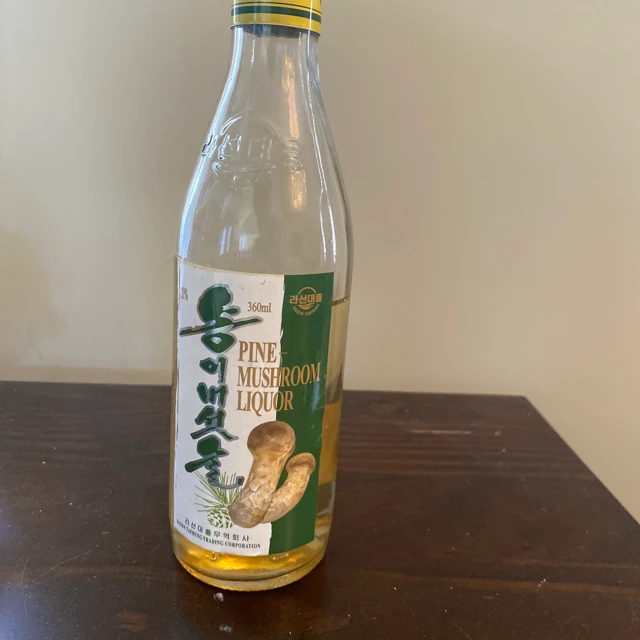 Rason Taehung Pine-Mushroom Liqueur