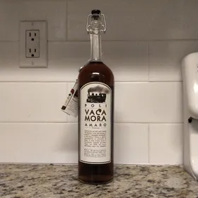 Poli Vaca Mora