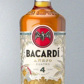 Bacardí Añejo Cuatro