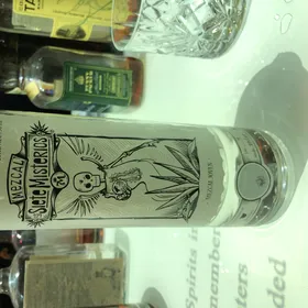 Mezcal Los Siete Misterios Tepeztate/Jabalí Ensamble