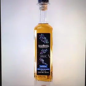 Razones Añejo