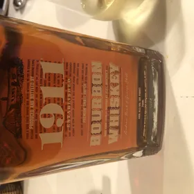 1911 Bourbon