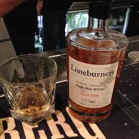 Limeburner Single malt Whisky (cask M104)