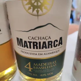 CACHAÇA MATRIARCA 4 MADEIRAS BRASILEIRAS
