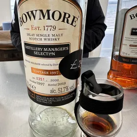 Bowmore Distillery Manager's Selection vintage 1997