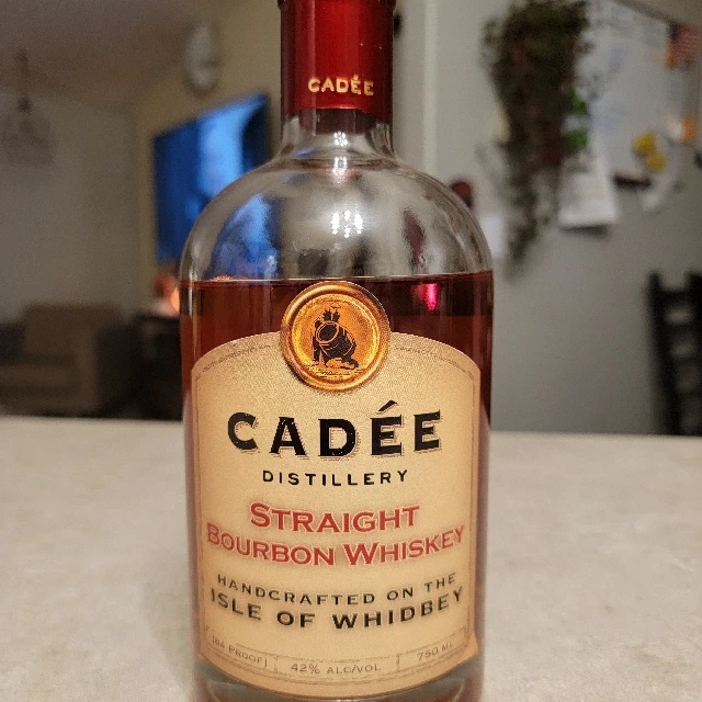 Cadée Straight Bourbon Whiskey