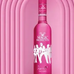 Magic Moments Vivid Pink