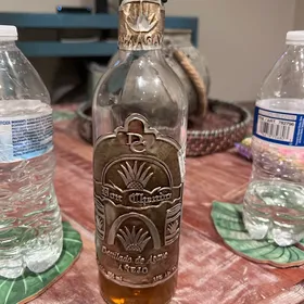Don Chendo Destilado De Agave Anejo