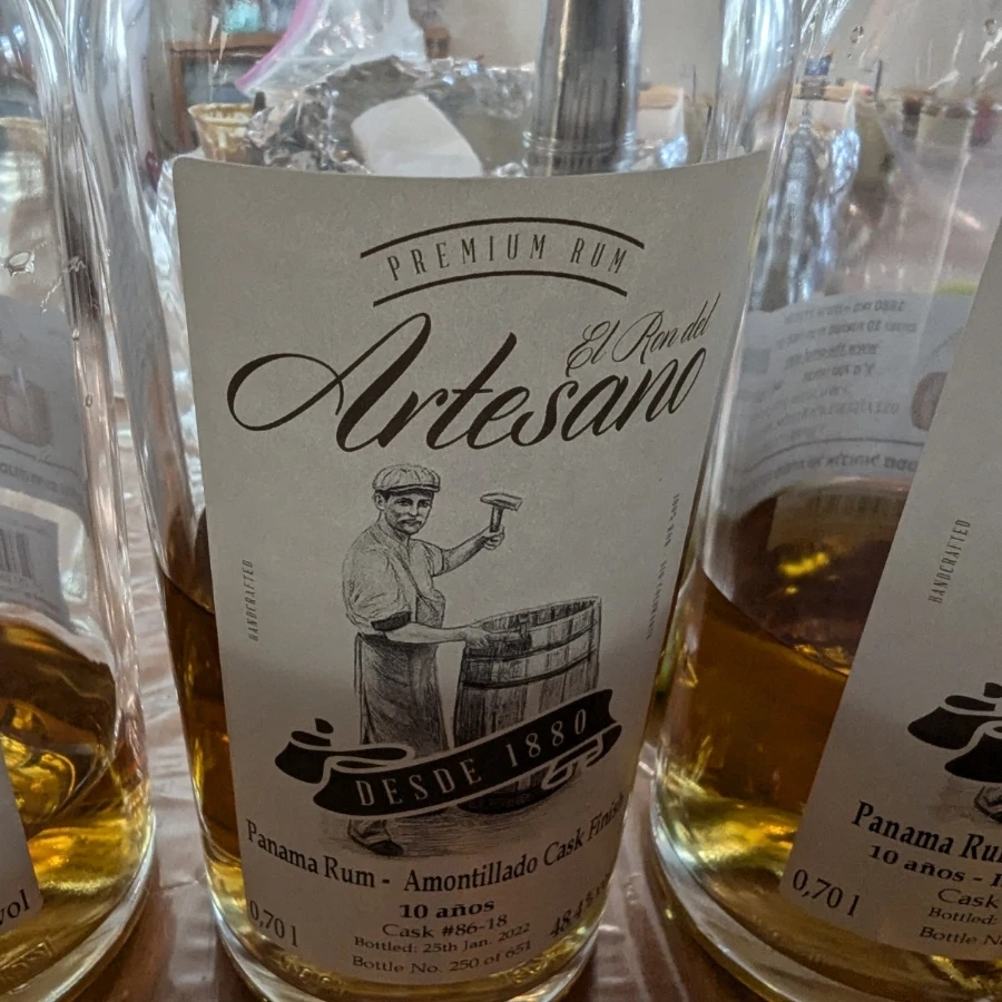 Artesano Panama Rum - Amontillado Cask Finish - 10 años Cask #86-18